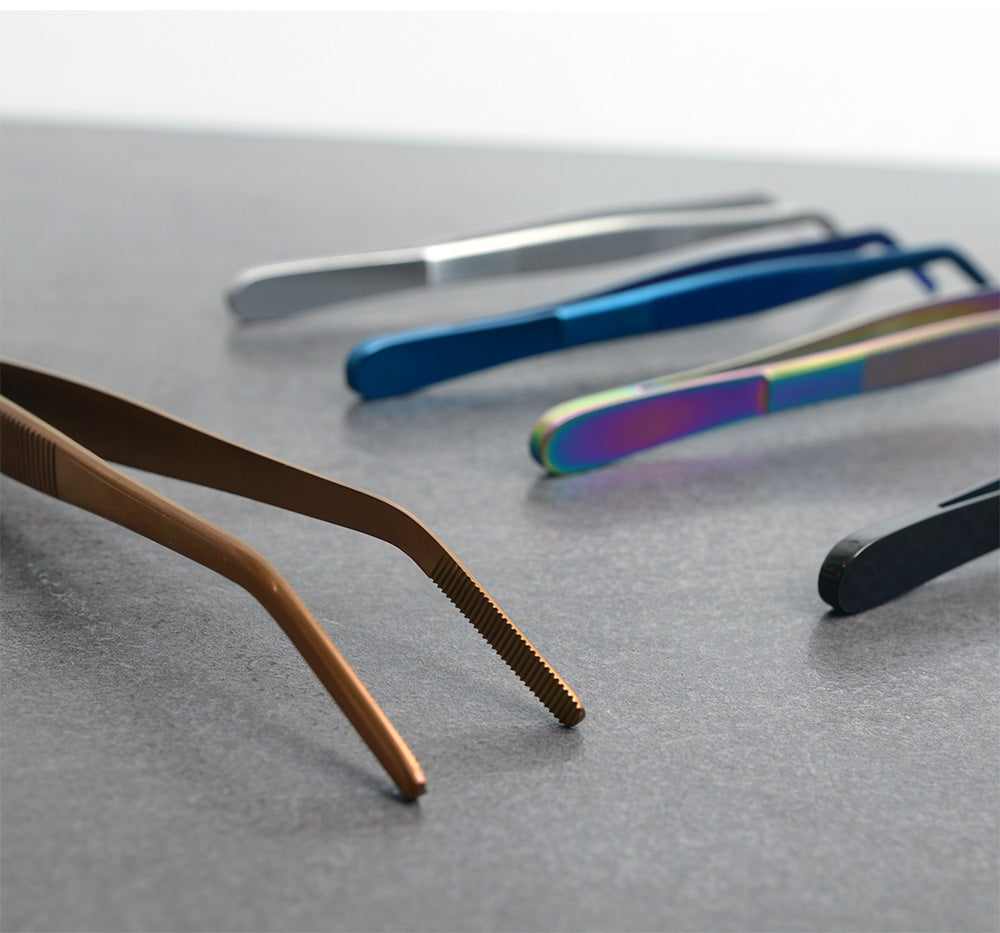 Tweezers medium angled