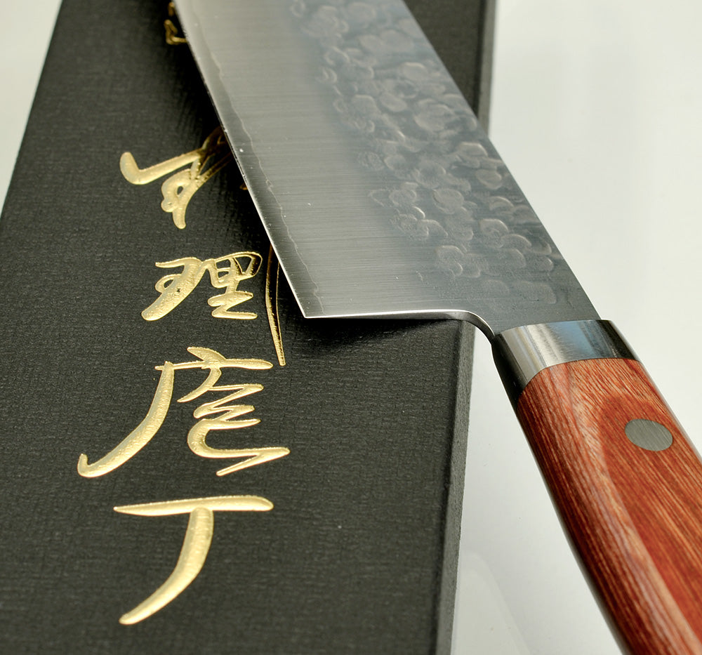Takamura Santoku 165 mm – Chromax, Tsuchime – Cleancut