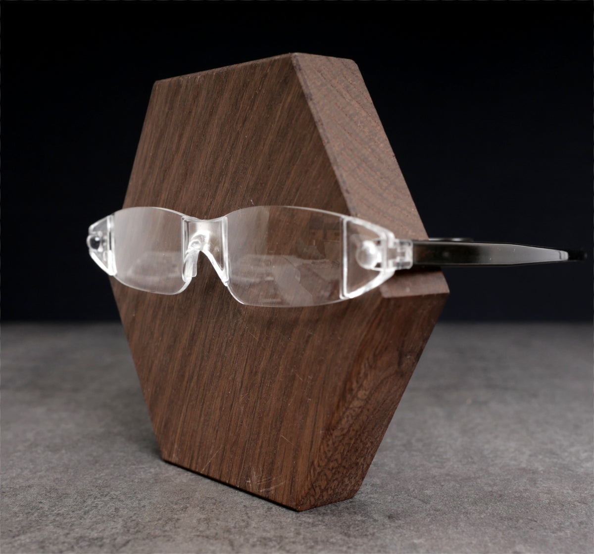 Reading glasses with Japanese optics
