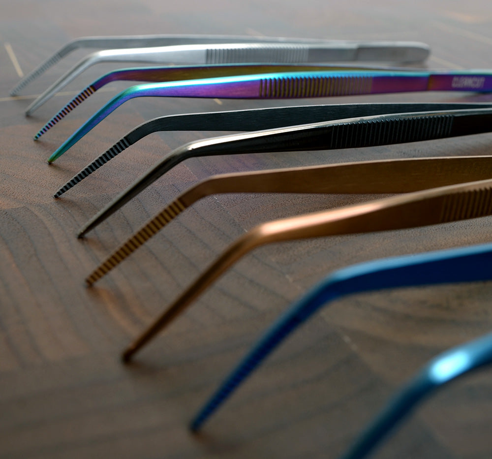 Micro-angled tweezers