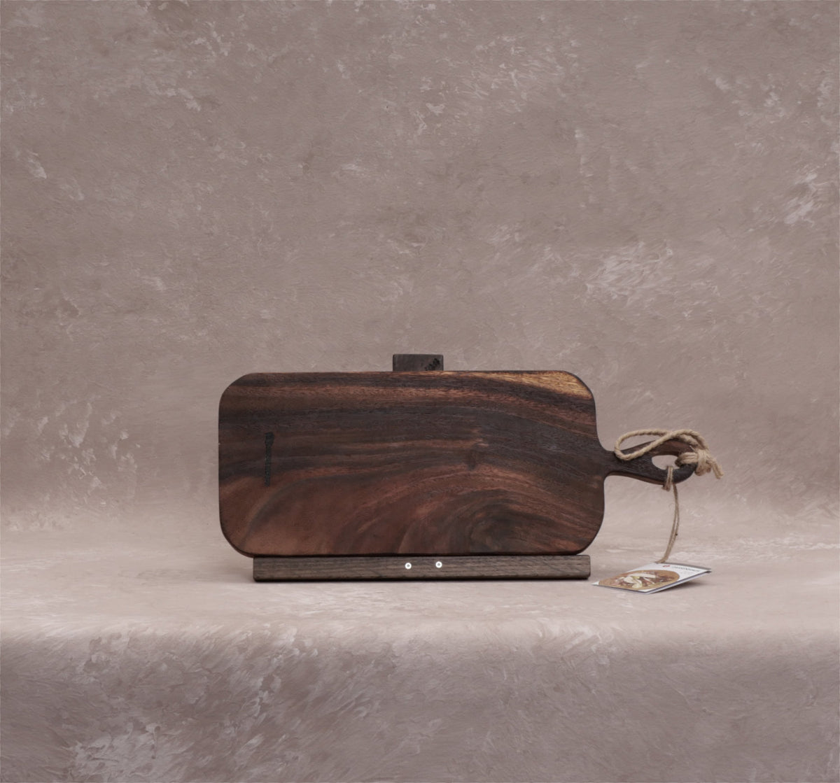 Acacia cutting board